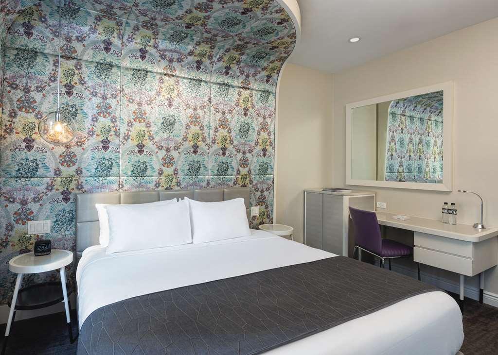 Dream Midtown, By Hyatt New York