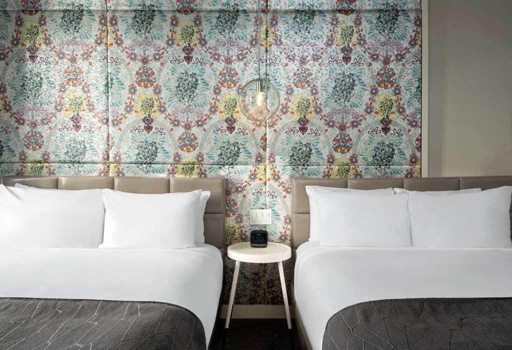 Dream Midtown, By Hyatt New York