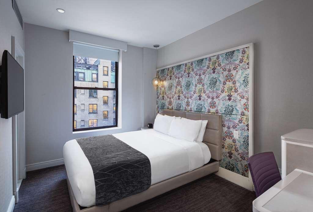 Dream Midtown, By Hyatt Hotel 4*